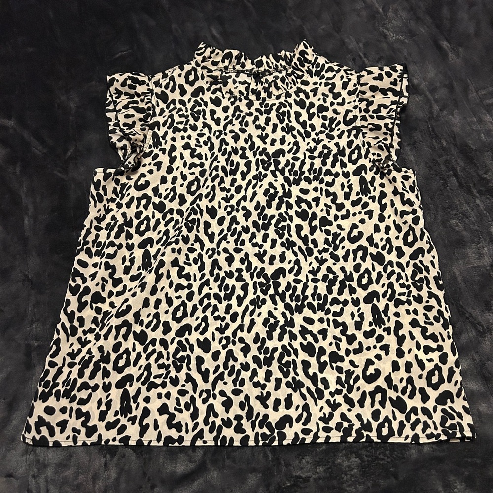 Leopard Print Ruffle Sleeve Top